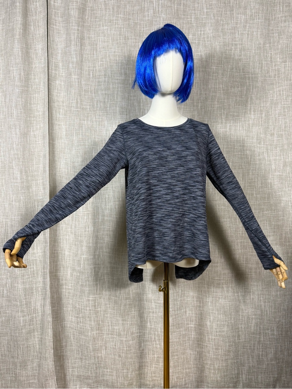 Women's Heathered Long-Sleeve Crew Neck exercise top